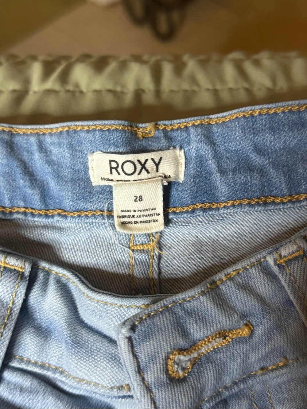 Roxy Light Wash Denim Jeans with Contrast Stitching